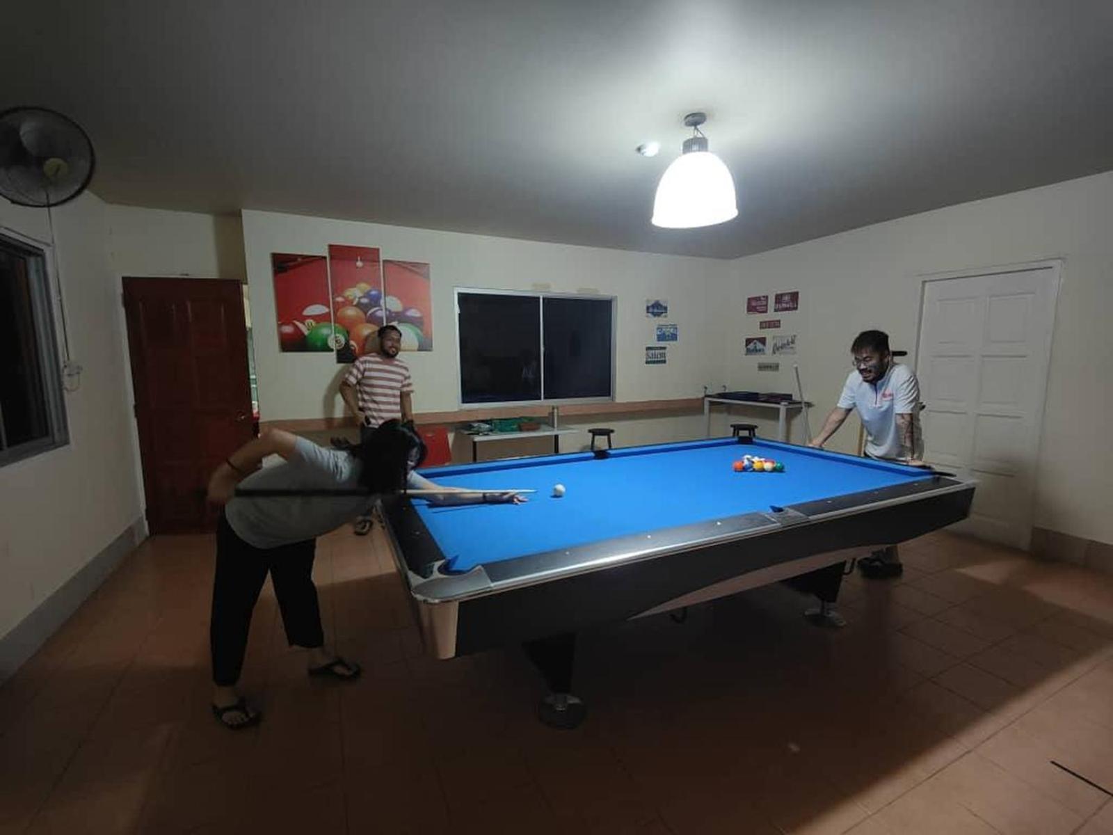 Putra Sentosa Retreat Camp, Sematan Hotel Kültér fotó